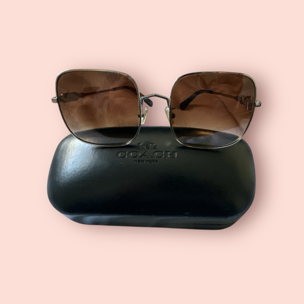 Coach Square Sunglasses Brown Gradient Lenses Gold Frame w/ Case🕶️